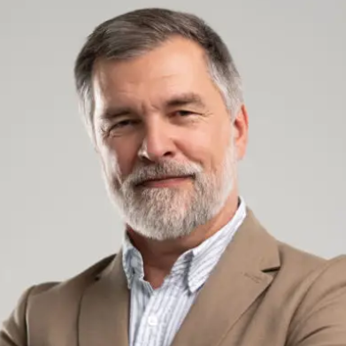 Michael Reynolds